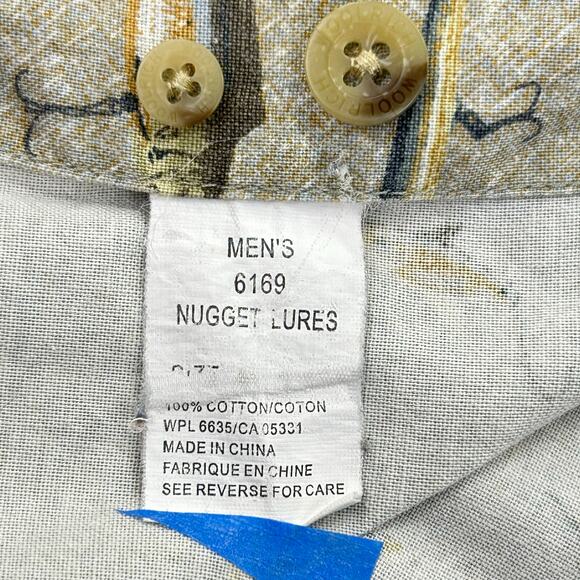 Woolrich Camp Shirt Mens XL Short Sleeve Tan Fishing Lures Button Down Stretch - Picture 8 of 16